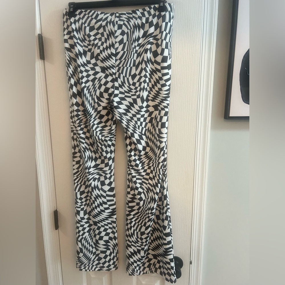Black and White Optical Illusion Pants
